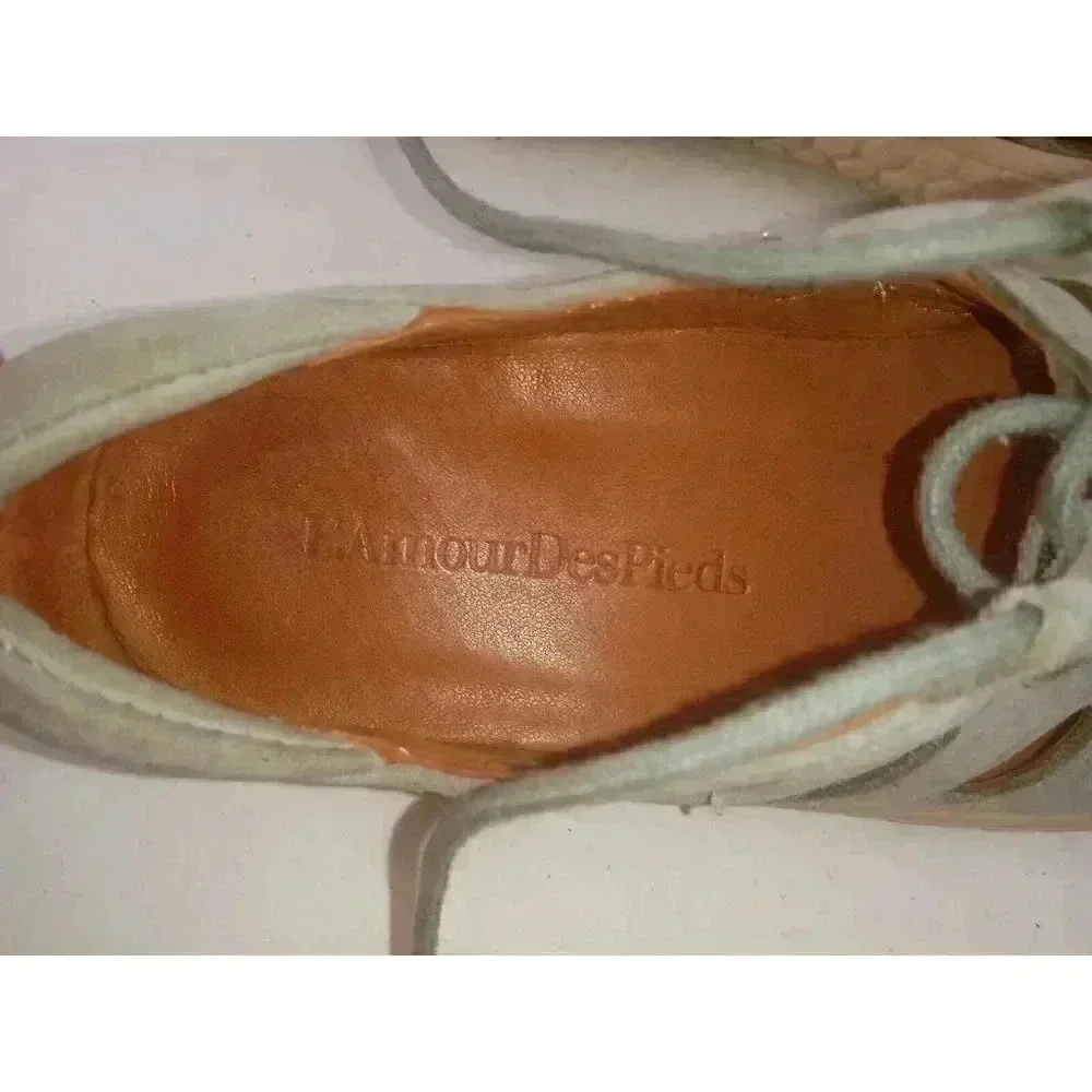 L Amour Des Pieds Shoes Womens 7M  Lite Gray Cutout Comfort Suede Shoes Lace Up - Picture 9 of 10